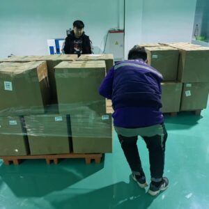 Customized integral molded inflatable seal