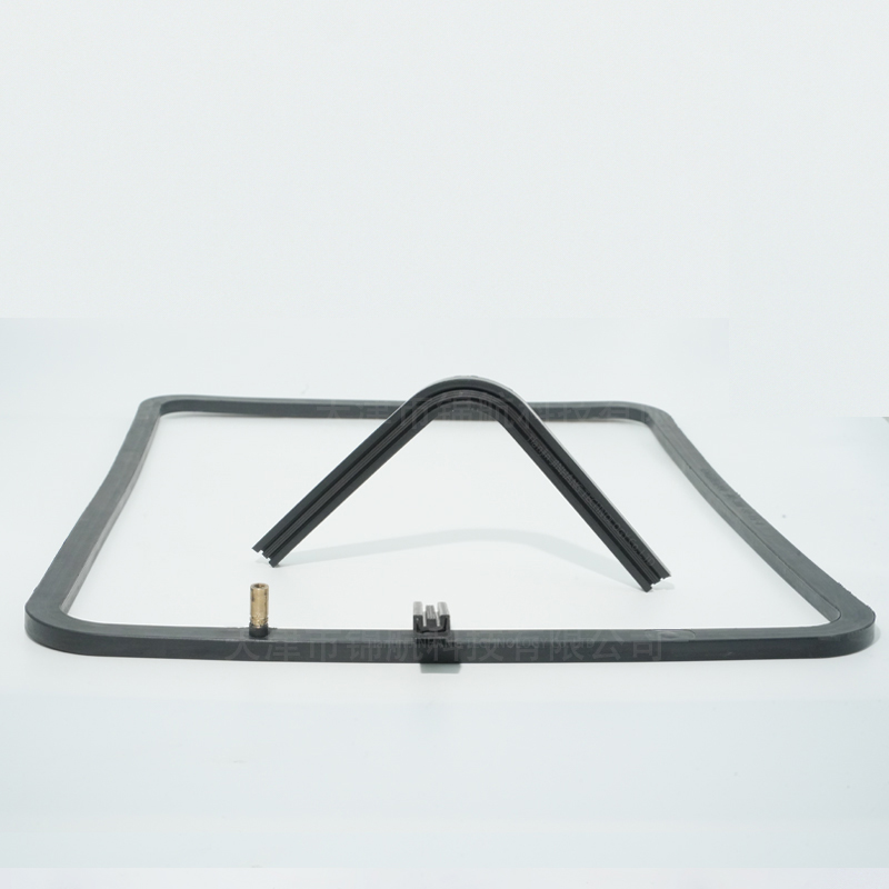 Corrosion-resistant reinforced fabric inflatable seal