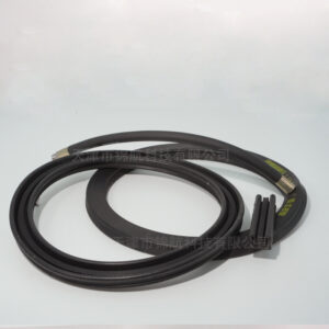 Long-life reinforced fabric inflatable seals