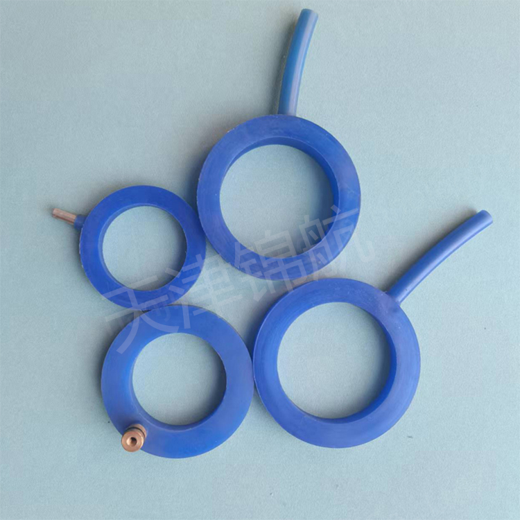 High-temperature resistant integral molded Inflatable seal